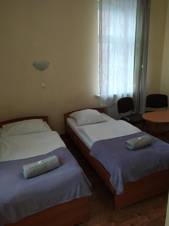 Dom Turysty Motel Костжин над Одрон Екстериор снимка